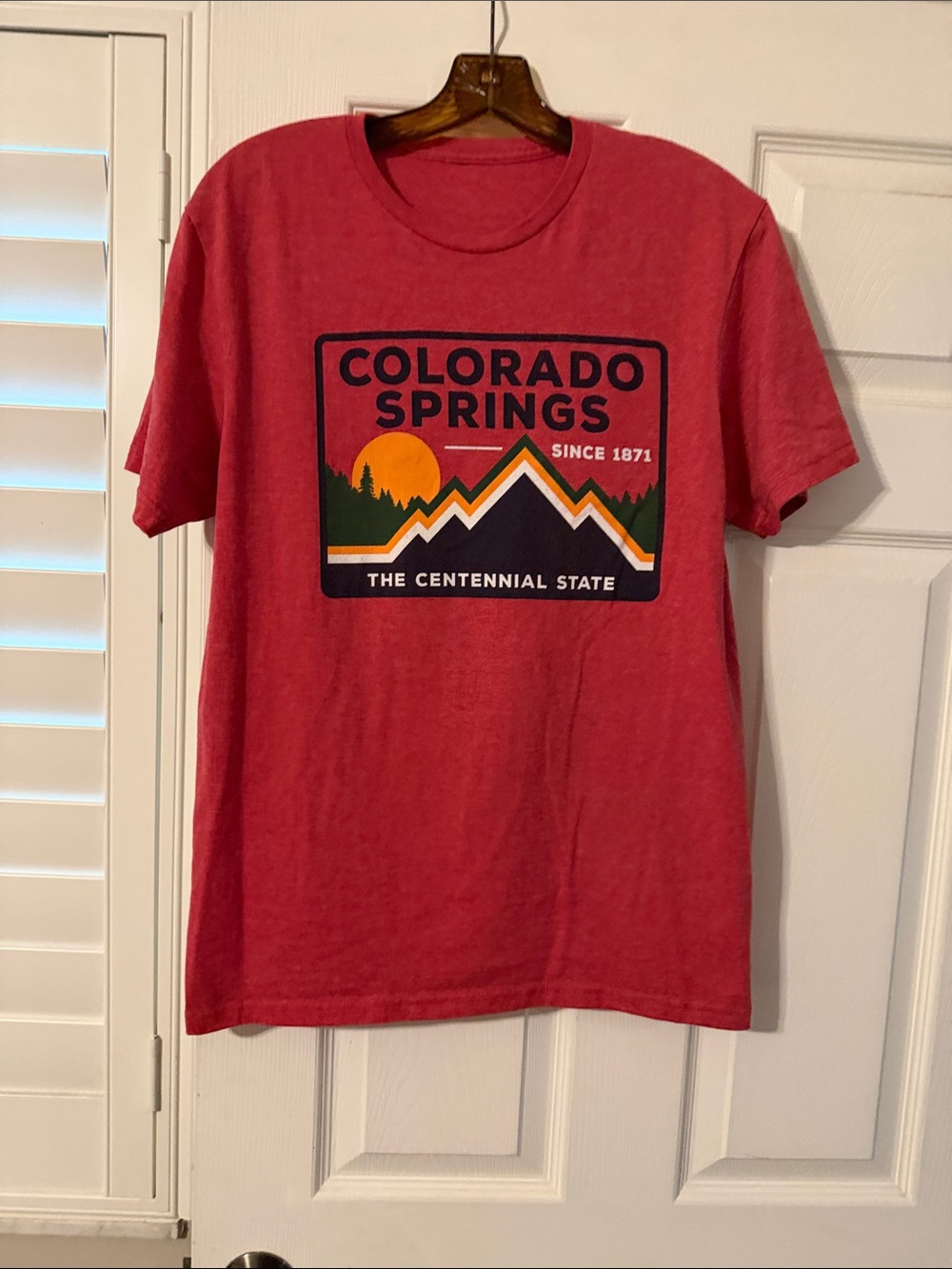 Colorado Springs Graphic Short Sleeve Tee - Red slim fit